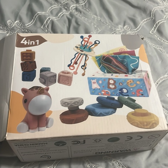 Hoppy pillow bundle - Picture 9 of 10